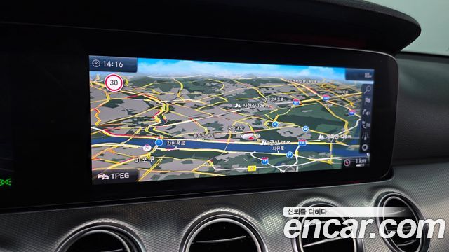 Mercedes-Benz E-Class (W213) E300 Avantgarde 2019 — фото 14