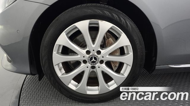 Mercedes-Benz E-Class (W213) E300 4MATIC Exclusive 2020 — фото 5
