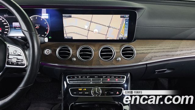 Mercedes-Benz E-Class (W213) E300 4MATIC Exclusive 2020 — фото 14