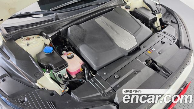 Kia EV6 Long Range 4WD GT Line 2023 — фото 6
