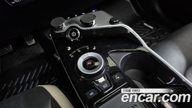 Kia EV6 Long Range 4WD GT Line 2023 — фото 9