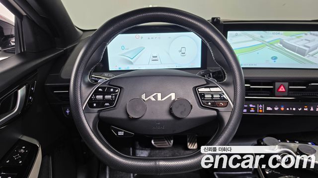 Kia EV6 Long Range 4WD GT Line 2023 — фото 14
