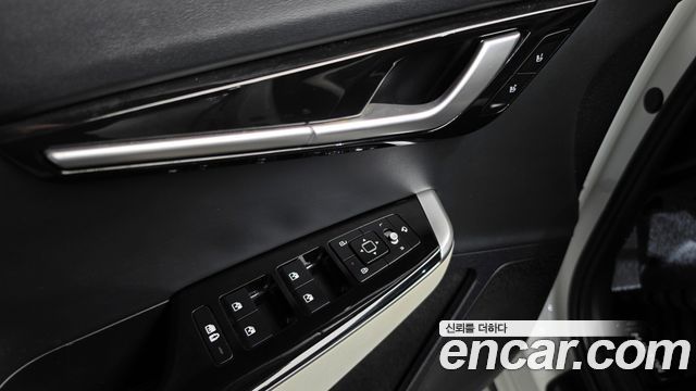 Kia EV6 Long Range 4WD GT Line 2023 — фото 28