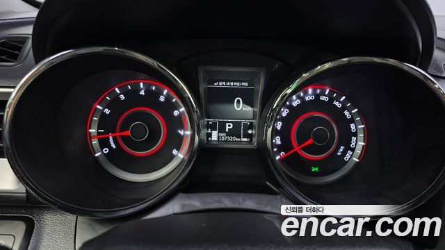 KG Mobility (SsangYong) Tivoli LX 2WD HI-DLX 2016 — фото 8