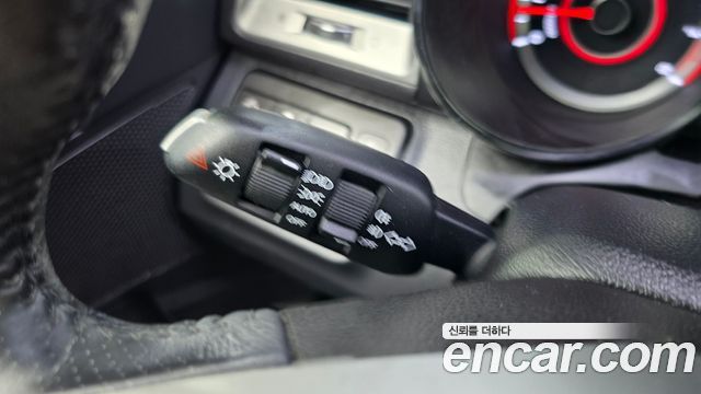 KG Mobility (SsangYong) Tivoli LX 2WD HI-DLX 2016 — фото 18