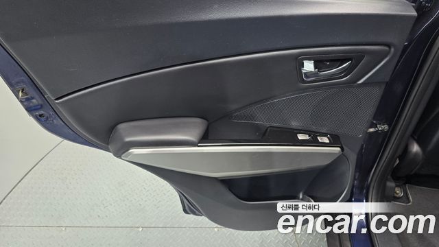 KG Mobility (SsangYong) Tivoli LX 2WD HI-DLX 2016 — фото 25