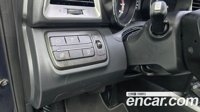 KG Mobility (SsangYong) Tivoli LX 2WD HI-DLX 2016 — фото 27