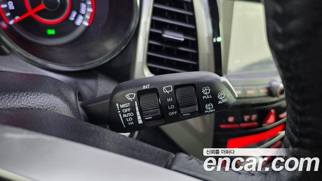 KG Mobility (SsangYong) Tivoli LX 2WD HI-DLX 2016 — фото 29