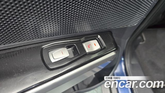 KG Mobility (SsangYong) Tivoli LX 2WD HI-DLX 2016 — фото 30