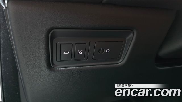 Land Rover Range Rover Sport (II) 3.0 SDV6 HSE Dynamic 2017 — фото 18