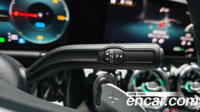 Mercedes-Benz EQA (H243) EQA250 AMG Line 2023 — фото 9