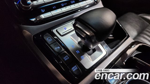 Genesis EQ900 3.3 T-GDI AWD Premiun Luxury 2017 — фото 9