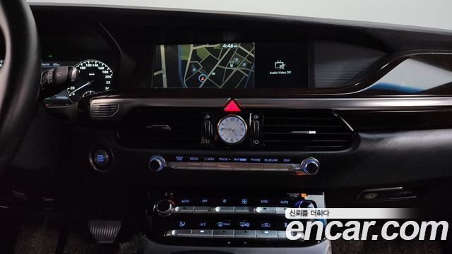 Genesis EQ900 3.3 T-GDI AWD Premiun Luxury 2017 — фото 13