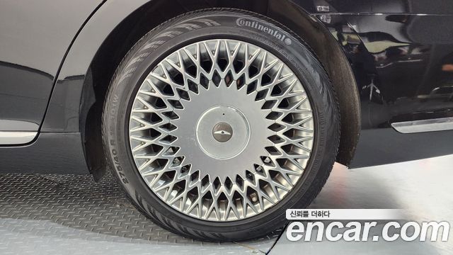 Genesis EQ900 3.3 T-GDI AWD Premiun Luxury 2017 — фото 21