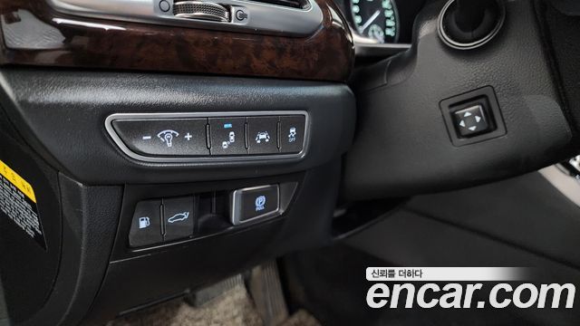 Genesis EQ900 3.3 T-GDI AWD Premiun Luxury 2017 — фото 29