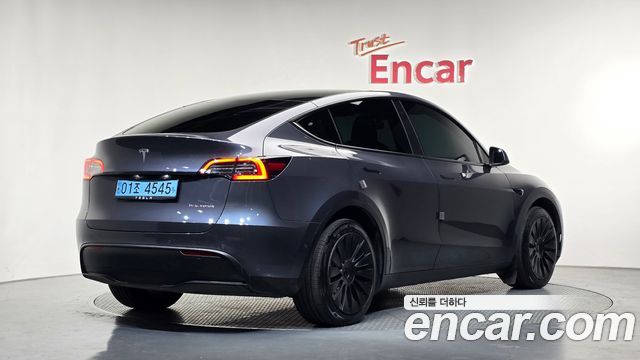 Tesla Model Y Long Range AWD 2022 — фото 2