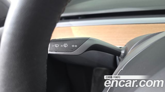 Tesla Model Y Long Range AWD 2022 — фото 24