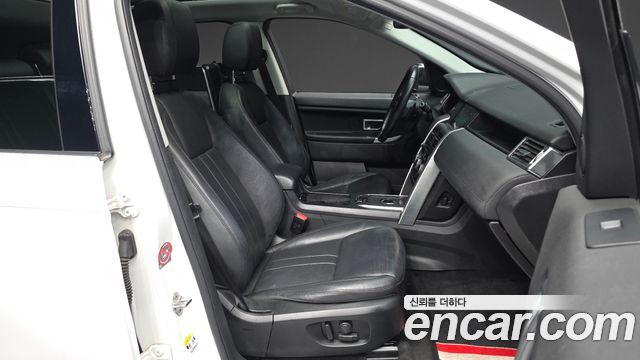 Land Rover Discovery Sport 2.0 TD4 SE (150PS) 2018 — фото 11