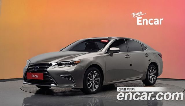 Lexus ES300h Supreme XV60