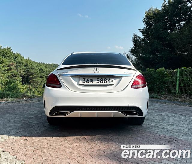 Mercedes-Benz C-Class (W205) C200 4MATIC AMG Line 2018 — фото 4