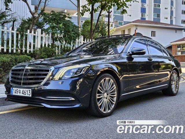 Mercedes-Benz S-Class (W222) S560L 4MATIC