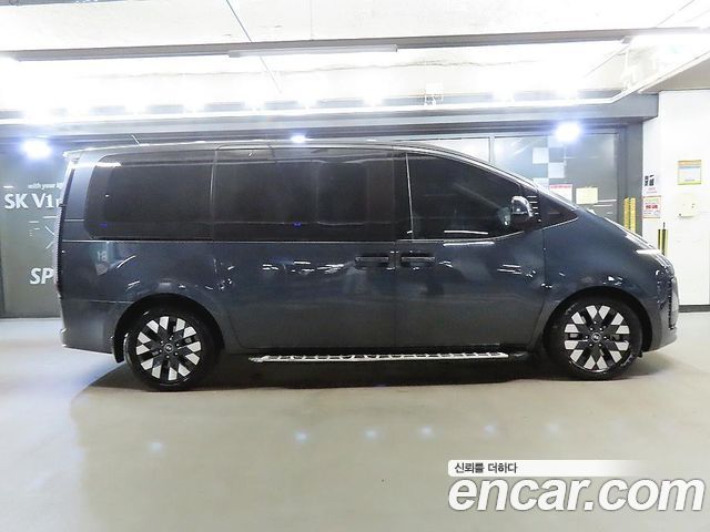 Hyundai Staria L3.5 Lounge 9-Seater Inspiration 2022 — фото 3