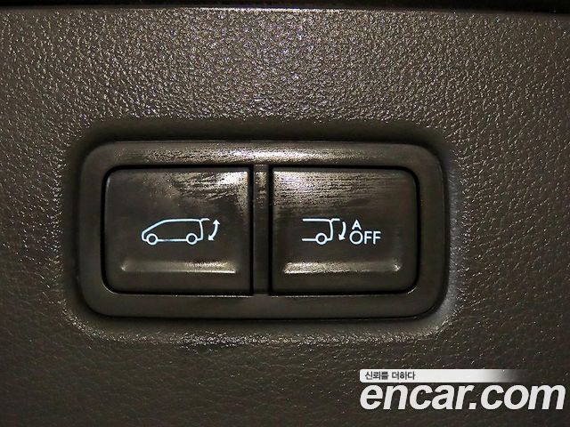 Hyundai Staria L3.5 Lounge 9-Seater Inspiration 2022 — фото 18