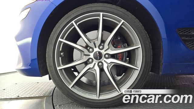Genesis G70 Shooting Brake Gasoline 2.5T 2WD 2025 — фото 5
