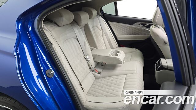 Genesis G70 Shooting Brake Gasoline 2.5T 2WD 2025 — фото 12