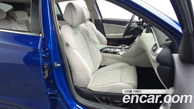 Genesis G70 Shooting Brake Gasoline 2.5T 2WD 2025 — фото 26