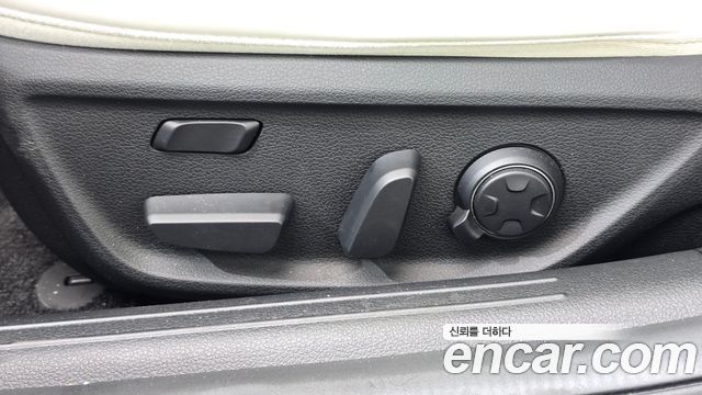 Genesis G70 Shooting Brake Gasoline 2.5T 2WD 2025 — фото 31