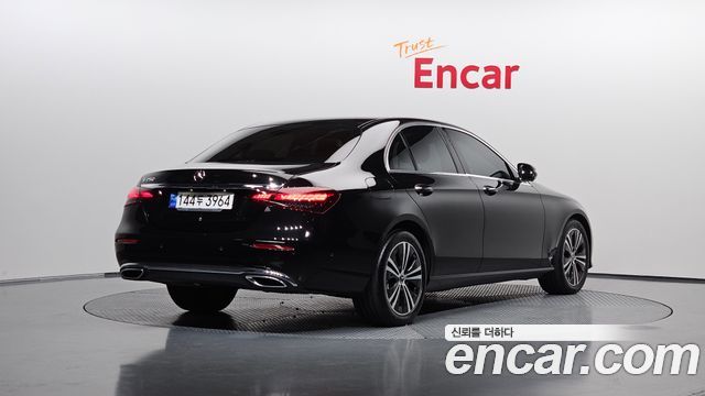 Mercedes-Benz E-Class (W213) E250 Avantgarde 2022 — фото 2