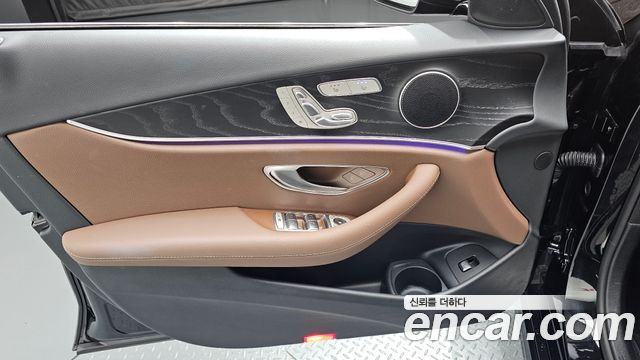 Mercedes-Benz E-Class (W213) E250 Avantgarde 2022 — фото 11