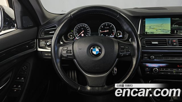 BMW 5 Series (F10) 520d Luxury 2014 — фото 13