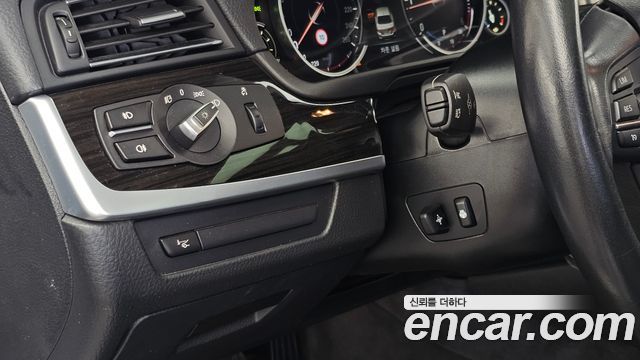 BMW 5 Series (F10) 520d Luxury 2014 — фото 16