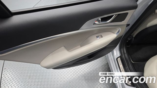 Genesis G70 Gasoline 2.0T 2WD 2021 — фото 25