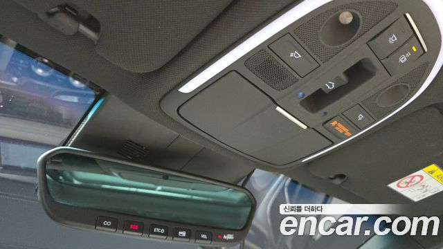 Genesis G70 Gasoline 2.0T 2WD 2021 — фото 28