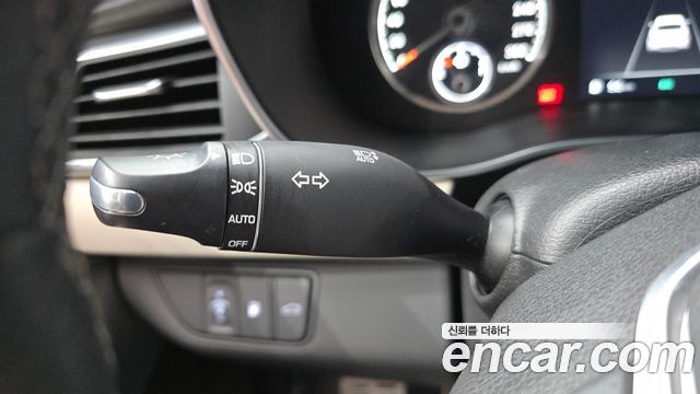 Genesis G70 Gasoline 2.0T 2WD 2021 — фото 33