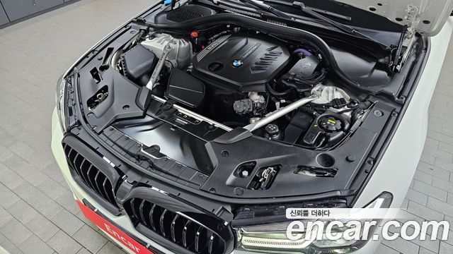 BMW 5 Series (G30) 523d M Sport 2023 — фото 6