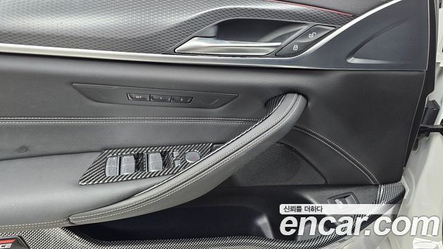 BMW 5 Series (G30) 523d M Sport 2023 — фото 17
