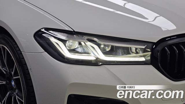 BMW 5 Series (G30) 523d M Sport 2023 — фото 22