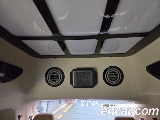 Kia Carnival (IV) Gasoline 9-seater Limousine(Special vehicle) 2023 — фото 6