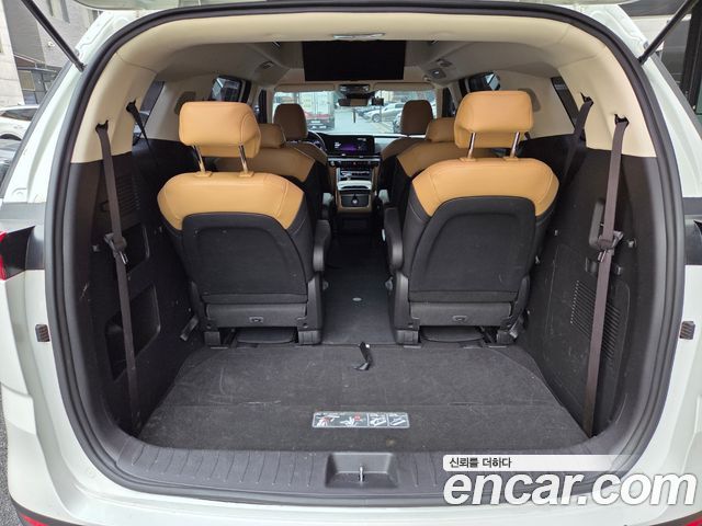 Kia Carnival (IV) Gasoline 9-seater Limousine(Special vehicle) 2023 — фото 19