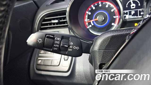 KG Mobility (SsangYong) Tivoli Air 1.6 RX 2WD 2017 — фото 33