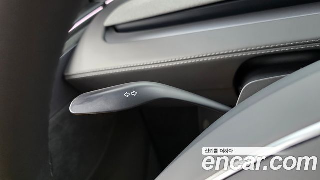 Tesla Model Y Premium Long Range AWD 2026 — фото 27