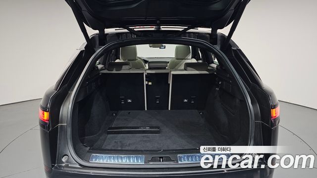 Land Rover Range Rover Velar 3.0 D300 R-Dynamic HSE 2018 — фото 20