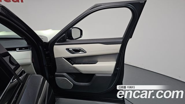 Land Rover Range Rover Velar 3.0 D300 R-Dynamic HSE 2018 — фото 24