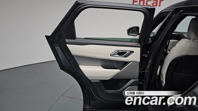 Land Rover Range Rover Velar 3.0 D300 R-Dynamic HSE 2018 — фото 25