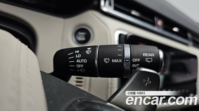 Land Rover Range Rover Velar 3.0 D300 R-Dynamic HSE 2018 — фото 39
