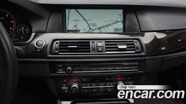 BMW 5 Series (F10) 520d 2013 — фото 13